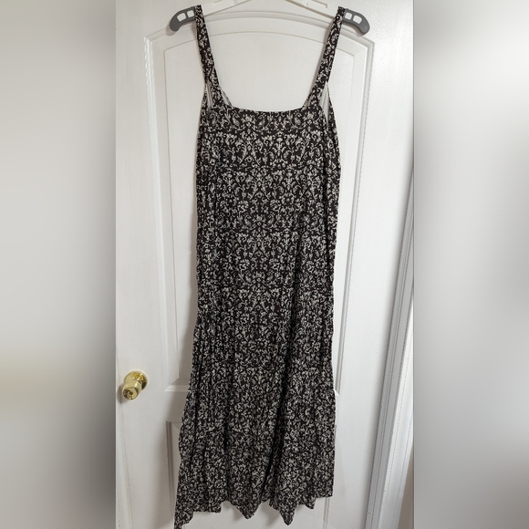 GH Bass Maxi Dress - Picture 3 of 5